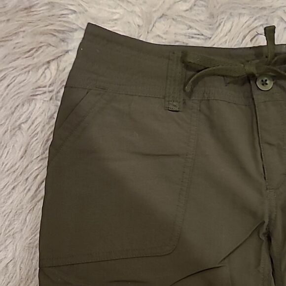 The north face womens army green nylon Bermuda shorts size 0 - Picture 2 of 10
